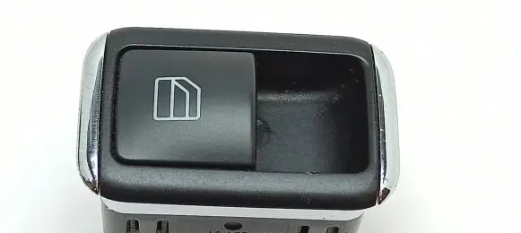 Mercedes-Benz E W212 Electric window control switch A2048707358 10034661 03139101