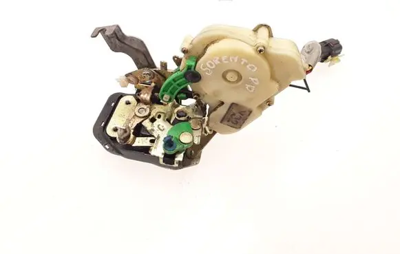 KIA Sorento Front door lock 031030