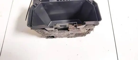 Volvo V50 Glove box 09491937 3865