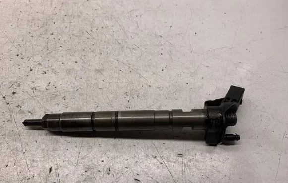 Audi A6 S6 C6 4F Fuel injector 059130277AJ 0702101131 0445115054