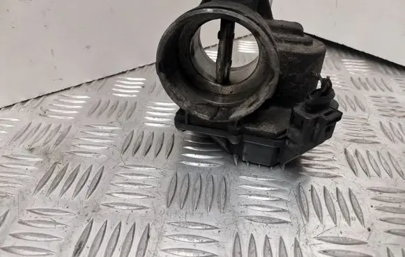 Volkswagen Caddy Throttle valve 03G128063A