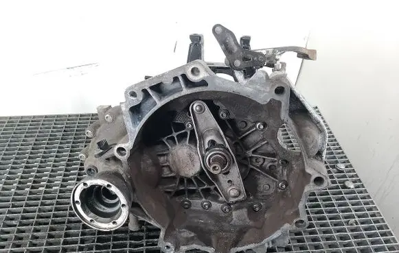 Volkswagen Fox Manual 5 speed gearbox HUY