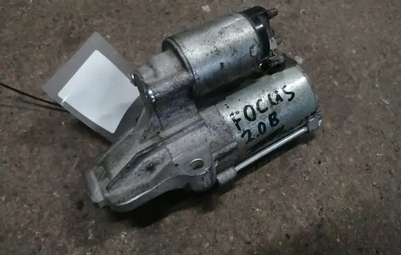 Ford Focus Starter motor BB5T11000AA