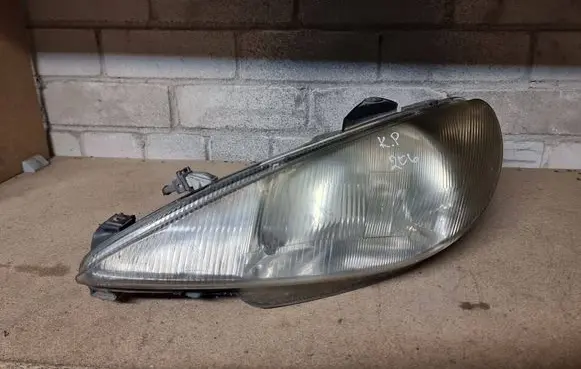 Peugeot 206 Headlight/headlamp 9632689380