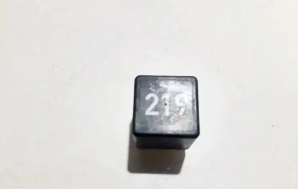 Audi A4 S4 B5 8D Other relay 443951253 899574000