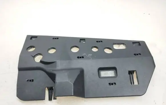 Volkswagen Touareg II Dashboard lower bottom trim panel 7P1863082