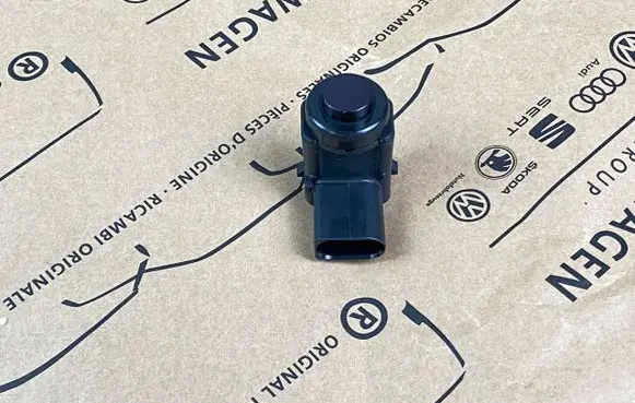 Audi A3 S3 8L Parking PDC sensor 1J0919275