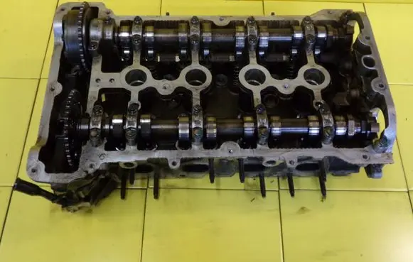 Citroen DS3 Engine head V753471080 5FR