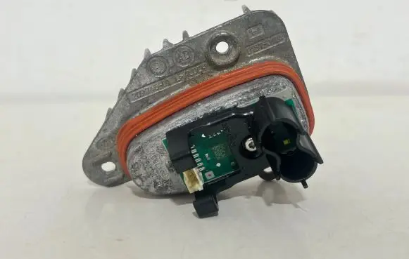 Audi A8 S8 D5 Headlight ballast module Xenon 20974601 01570124 20974501