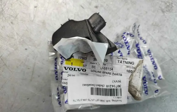 Volvo S80 Windshield trim 30716210