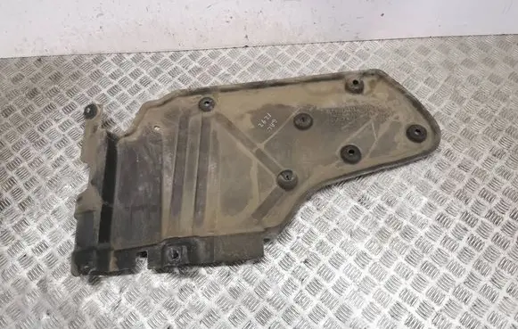 Rear underbody cover/under tray