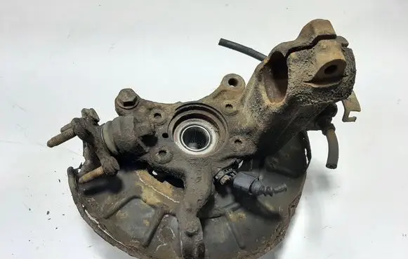 Front wheel hub