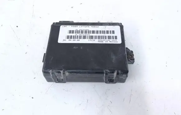 Chrysler Town u0026 Country V Tailgate/trunk control unit/module P68192335AA