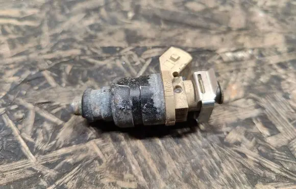 Mini One - Cooper R50 - 53 Fuel injector 1521390