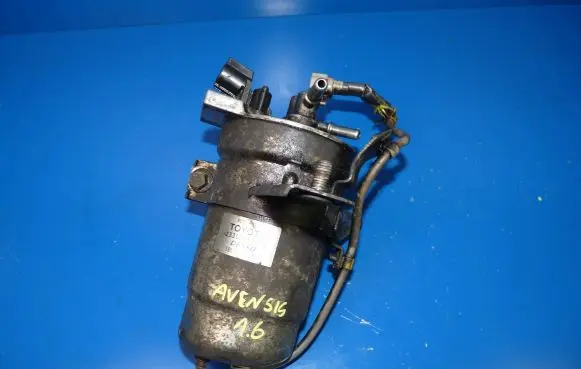Toyota Avensis T270 Fuel filter housing 2330053030 1863200073