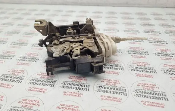 Audi A4 S4 B5 8D Front door lock