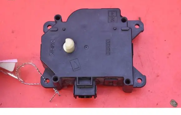 Toyota Auris E180 Air flap motor/actuator 113800-2800PLS