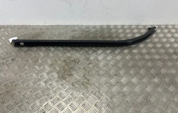 Mercedes-Benz Vito Viano W447 Sliding door bottom rail A4477661037 A4477600241