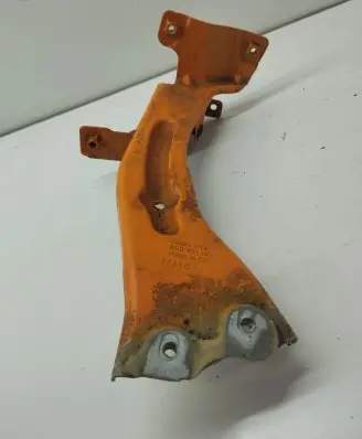 Audi TT TTS RS Mk3 8S Fender mounting bracket 8S0821132 371603S