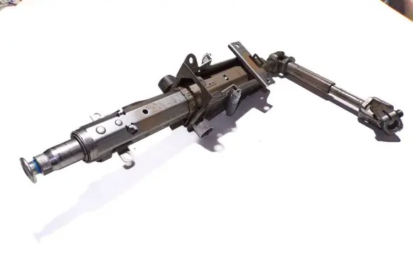 Steering wheel axle set
