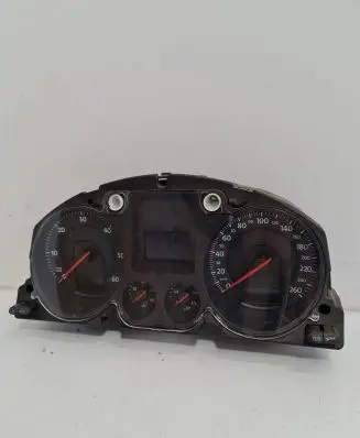 Volkswagen PASSAT B6 Speedometer (instrument cluster) 3C0920860N V0002000