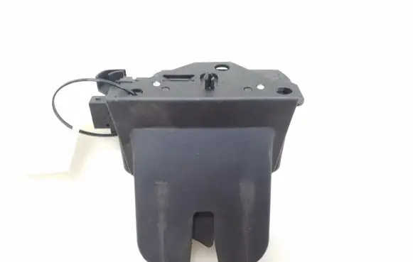 Loading door lock