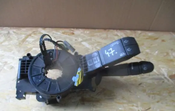 Renault Laguna II Tailgate/trunk/boot open switch 