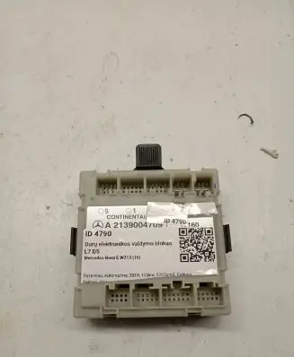 Mercedes-Benz E W213 Door control unit/module A2139004709