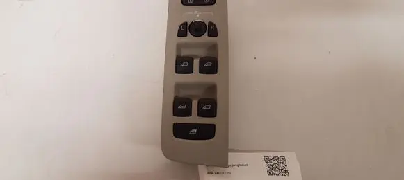 Volvo V40 Electric window control switch 31334567