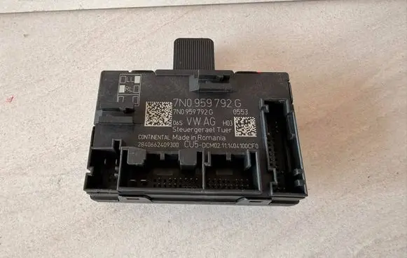 Seat Alhambra (Mk2) Door control unit/module 7N0959792G
