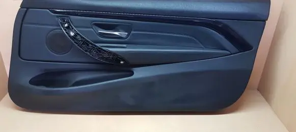 BMW 4 F32 F33 Front door card panel trim 8052515