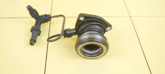 Opel Corsa E Clutch slave cylinder 55488870 B12XER