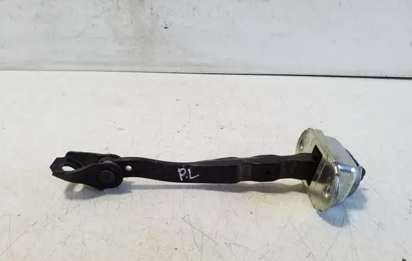 Nissan Leaf I (ZE0) Front door check strap stopper 