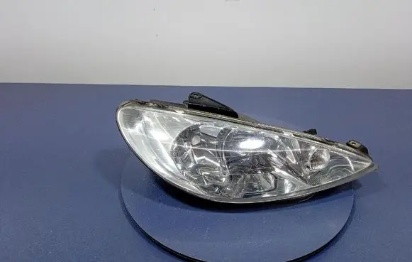 Peugeot 206 CC Headlight/headlamp 9628666780