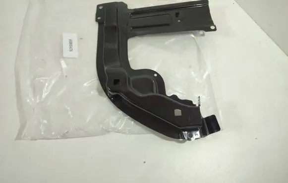 Porsche Macan (95B) Headlight/headlamp mounting bracket 95B805476
