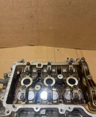 Toyota Aygo AB10 Engine head 