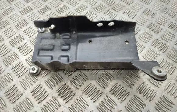 Mitsubishi Outlander Other engine bay part