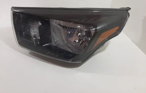 SsangYong Korando Headlight/headlamp LG8N033461