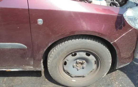 Skoda Roomster (5J) Fender