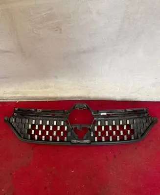 Renault Austral Front bumper upper radiator grill 622563643R
