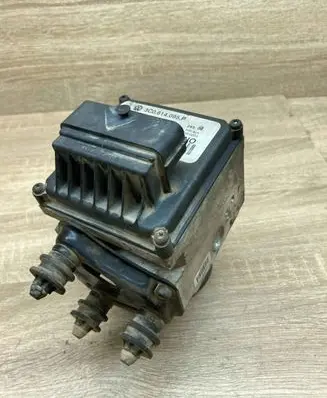Volkswagen PASSAT B6 ABS Pump 3C0614095P 16332501A