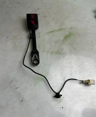 Citroen C4 I Front seatbelt buckle 555555