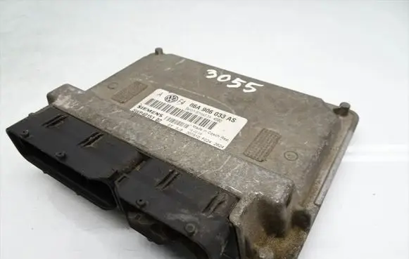 Volkswagen Golf IV Engine control unit/module 06A906033AS 5WP40151