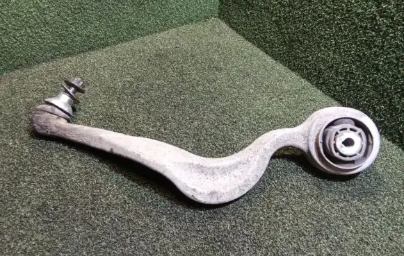 Front lower control arm/wishbone