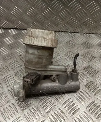 Mitsubishi Carisma Master brake cylinder
