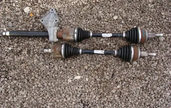 Opel Mokka Front driveshaft 95090833
