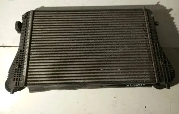 Volkswagen PASSAT B6 Intercooler radiator 3C0145805F