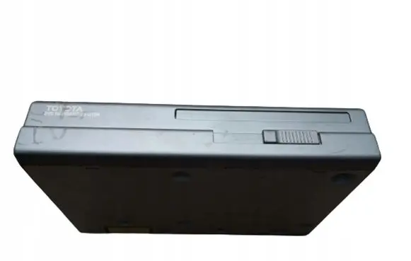 Toyota Corolla Verso AR10 CD/DVD changer 0866200880
