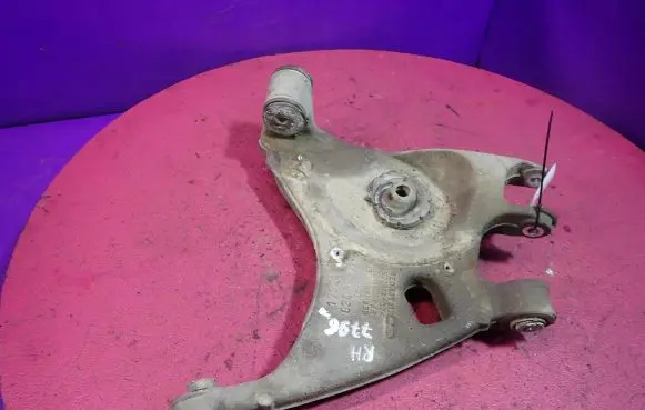 Audi A4 S4 B7 8E 8H Rear control arm 8E0505312AF