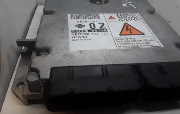 Nissan X-Trail T30 Engine control unit/module MB2758002957 B371MEQ44B